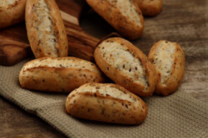 Laurent- Peti Pain Multigrain Dinner Roll PB 90 x 35g